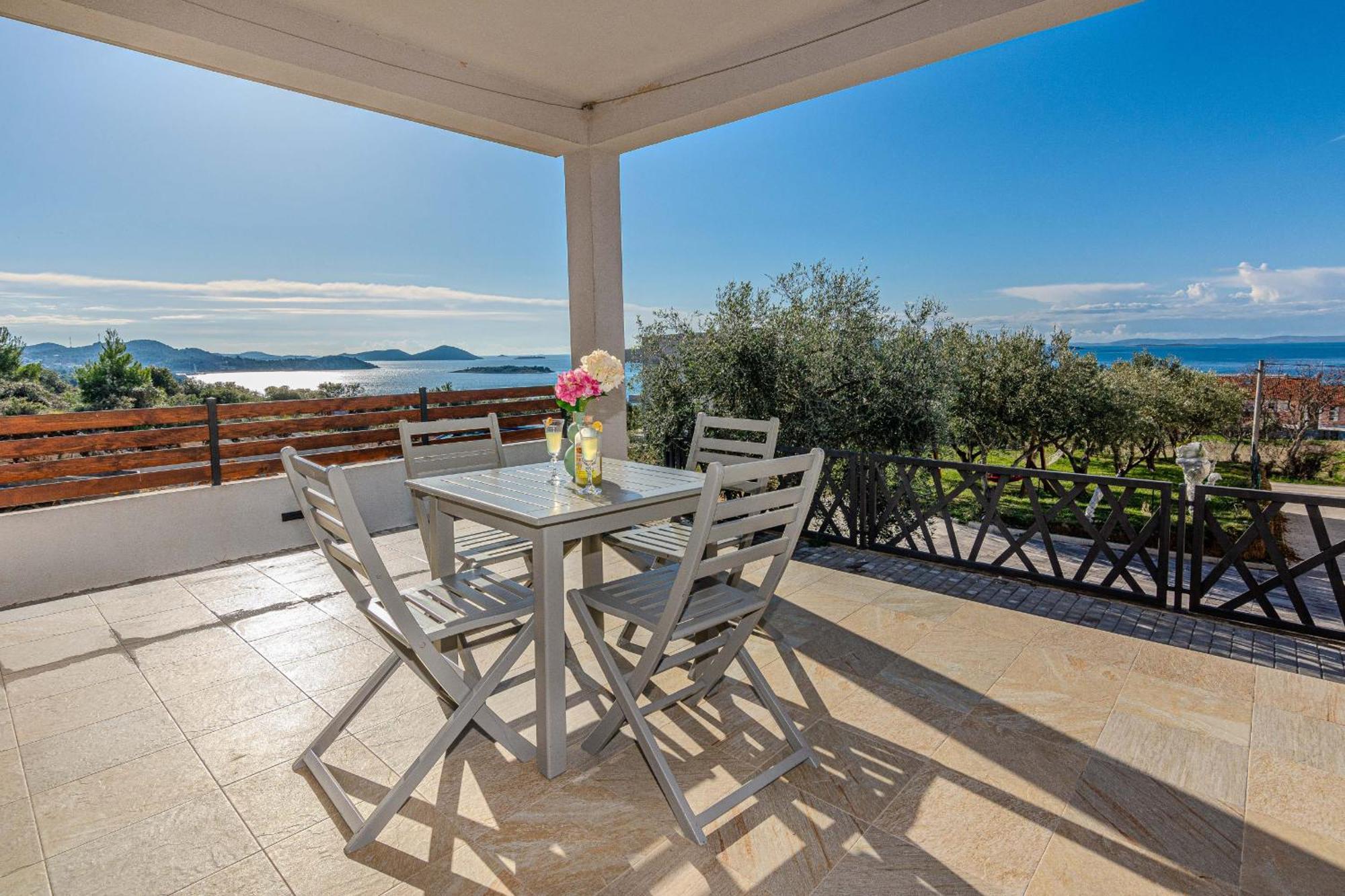 Holiday Home Lucy Пакоштане Экстерьер фото
